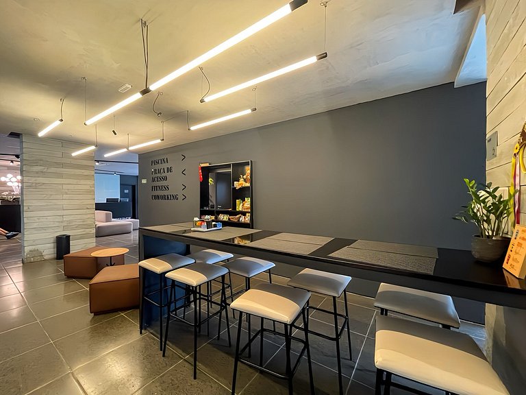 Studio incrível com espaço para home office na Oscar Freire