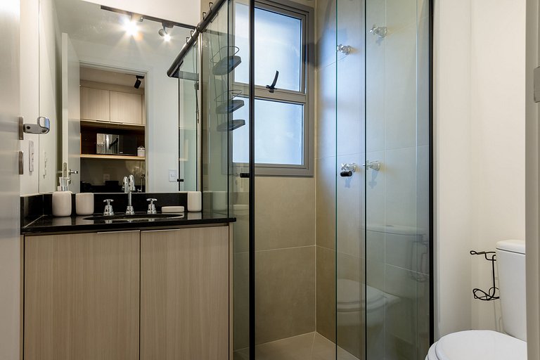 Estacionamento pago ao lado e próximo à Avenida Paulista