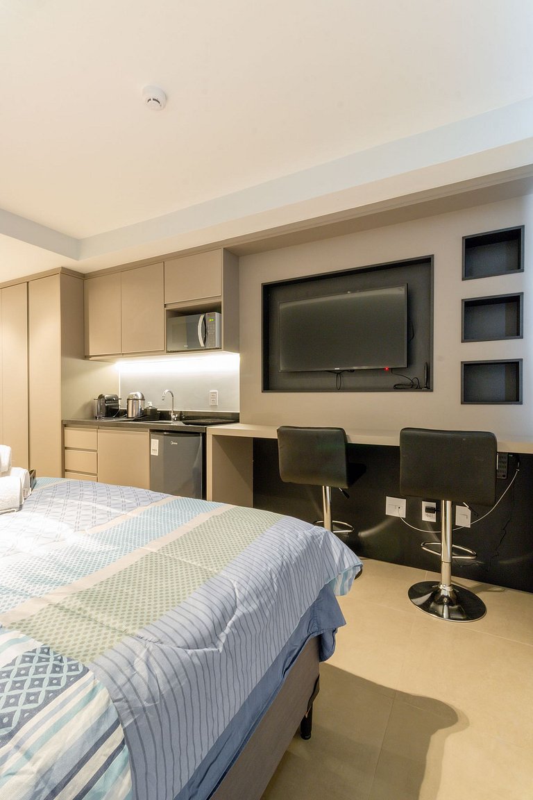 Charming studio with convenient parking nearby