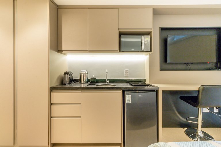 Charming studio with convenient parking nearby