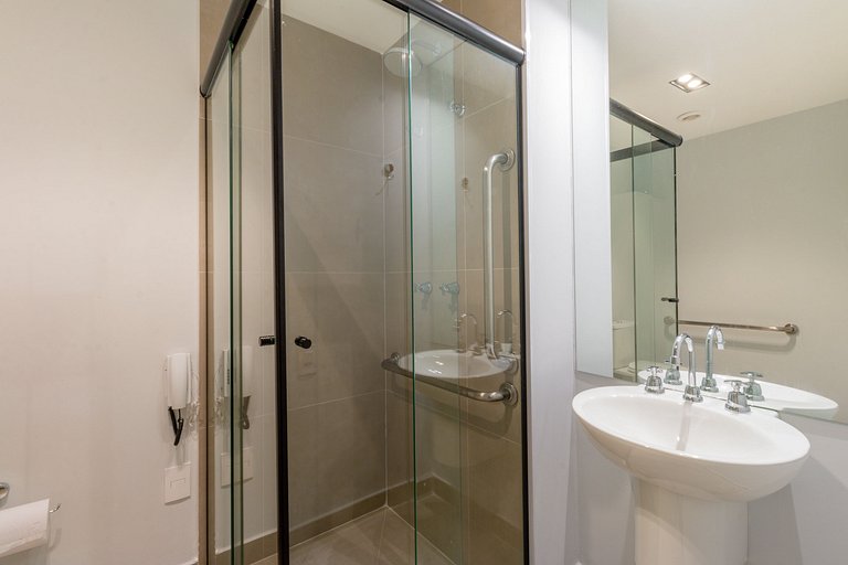 Charming studio with convenient parking nearby