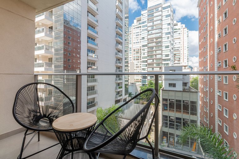 Amplio apartamento al lado del parking.