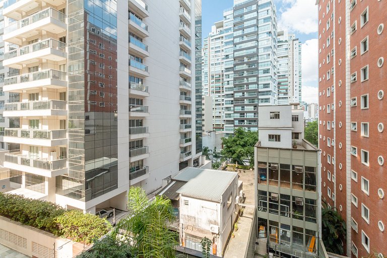 Amplio apartamento al lado del parking.