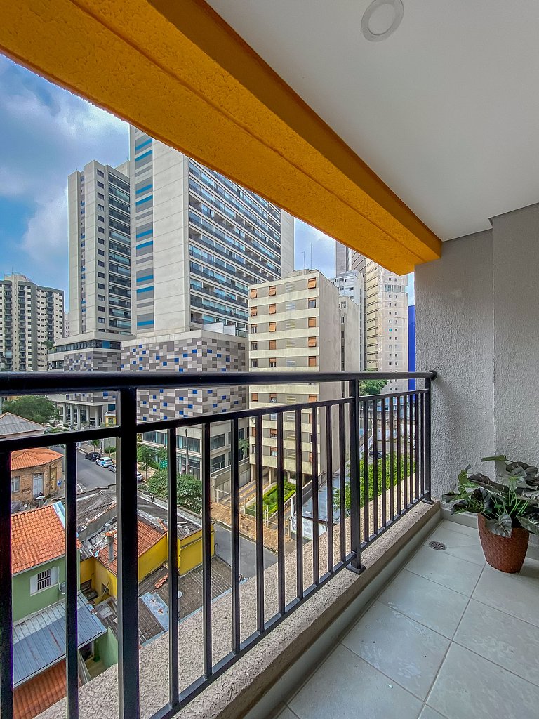 Seu refúgio na Bela Vista com loja de conveniência no térreo