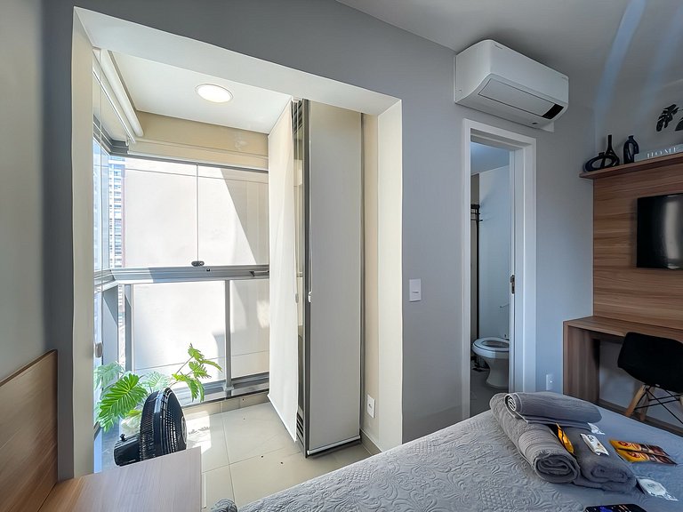 Comodidad con piscina y sauna en São Paulo