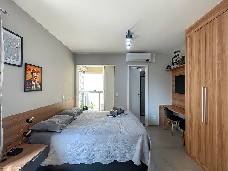 Experience comfort with a swimming pool and sauna in São Pau