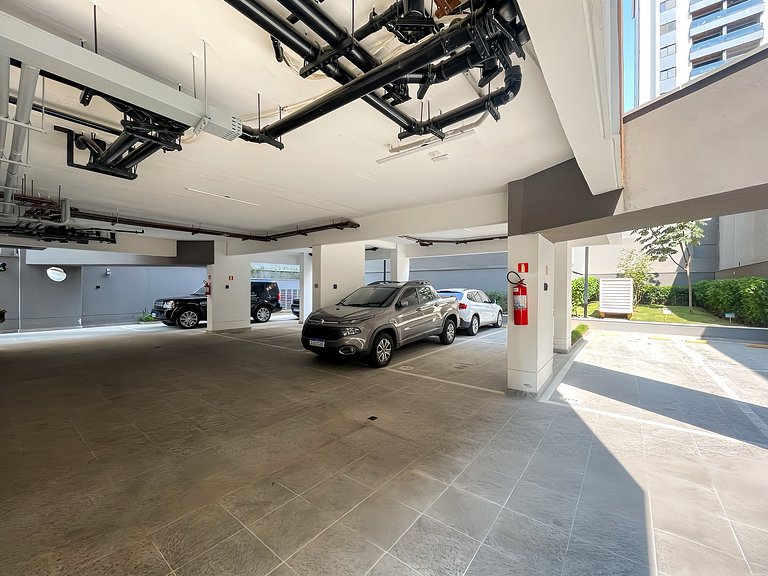 Quarto e vaga de garagem disponíveis nos Jardins