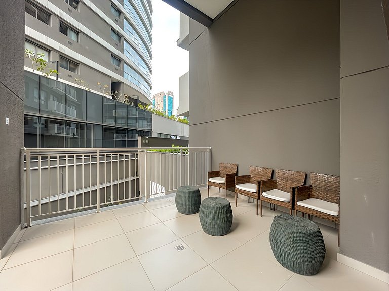 Estudio en Itaim con terraza en la azotea, a pocos minutos d