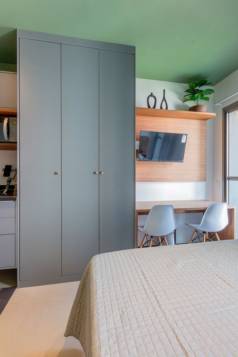 Cozy Apt near Downtown & Metro