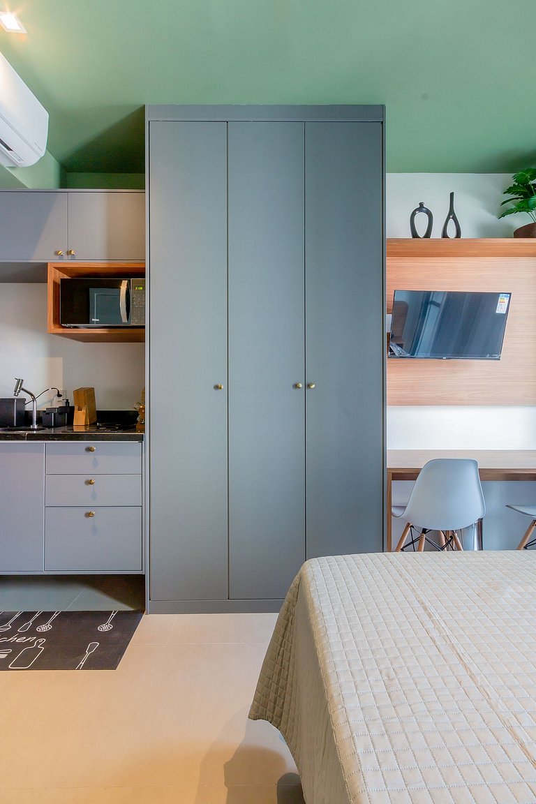 Cozy Apt near Downtown & Metro