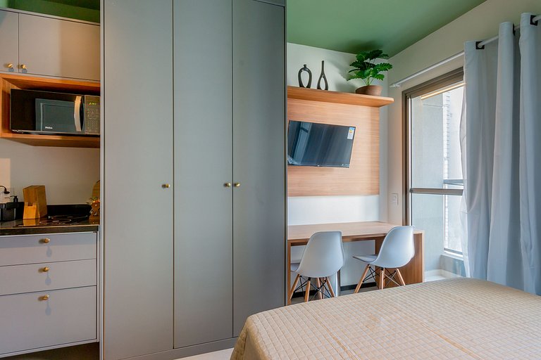 Cozy Apt near Downtown & Metro