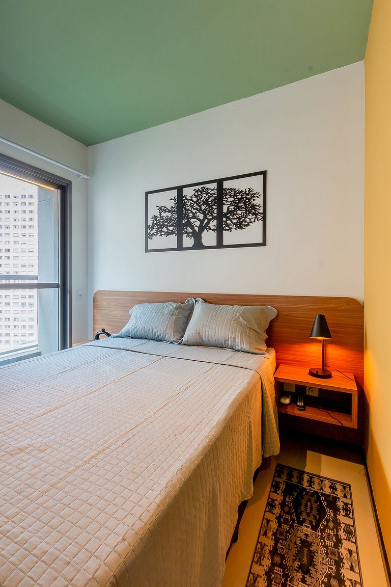 Cozy Apt near Downtown & Metro