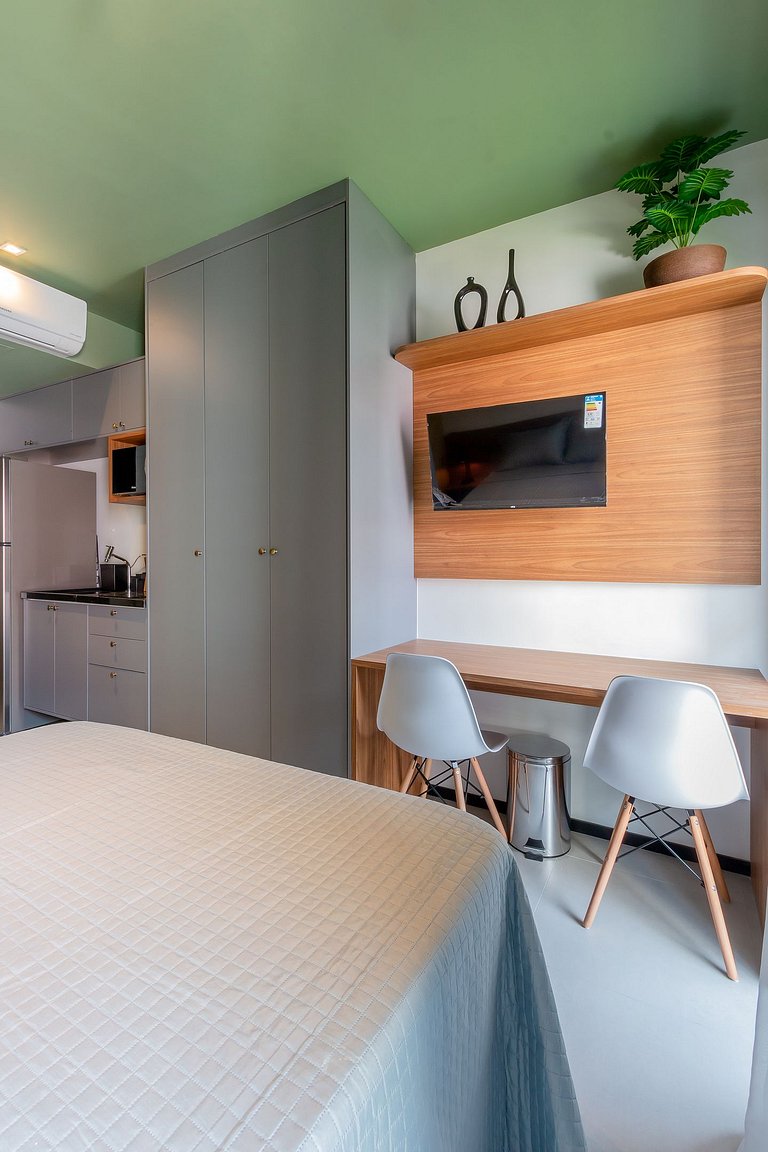 Cozy Apt near Downtown & Metro