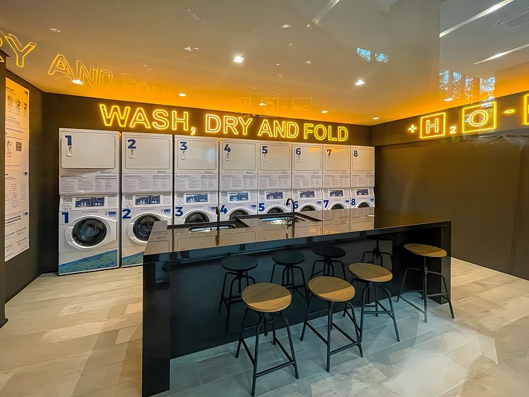 Elegante, com piscina e Valet , prox. Paulista