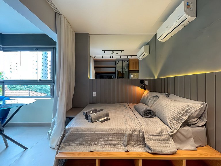 Refúgio moderno com varanda e vista incrível