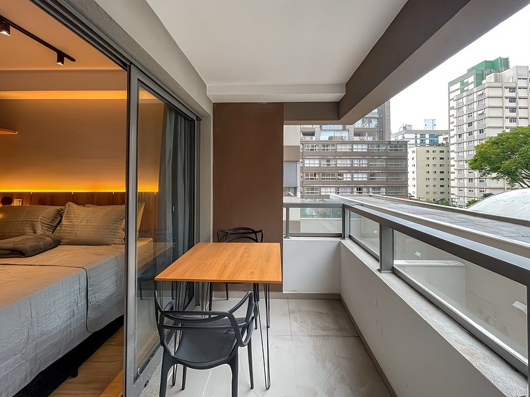 Comfortable terrace, next to Ibirapuera Park