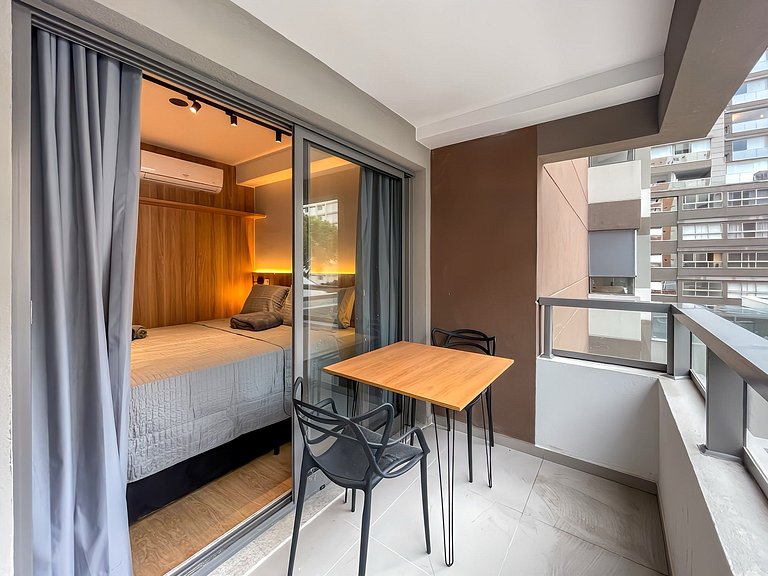 Comfortable terrace, next to Ibirapuera Park