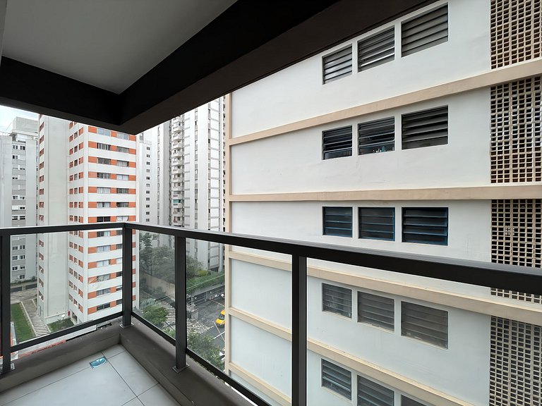 Garagem e piscina disponíveis nos Jardins Paulistas