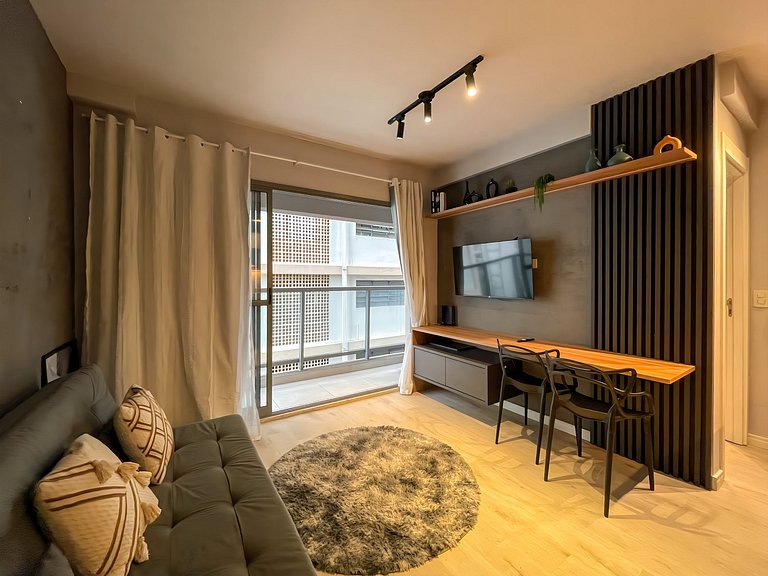 Garage and pool in Jardins Paulistas