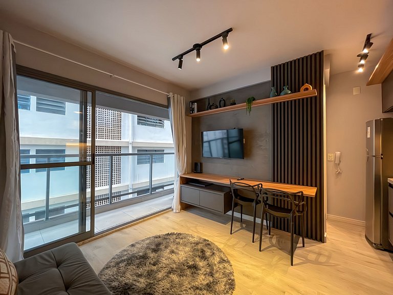 Garagem e piscina disponíveis nos Jardins Paulistas