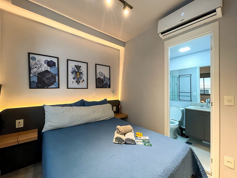 Garage and pool in Jardins Paulistas