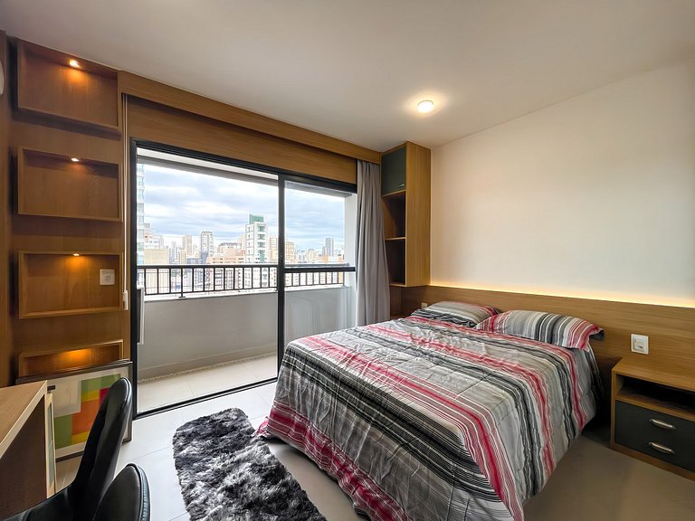 Stay in the heart of Pinheiros – Experience the essence of S