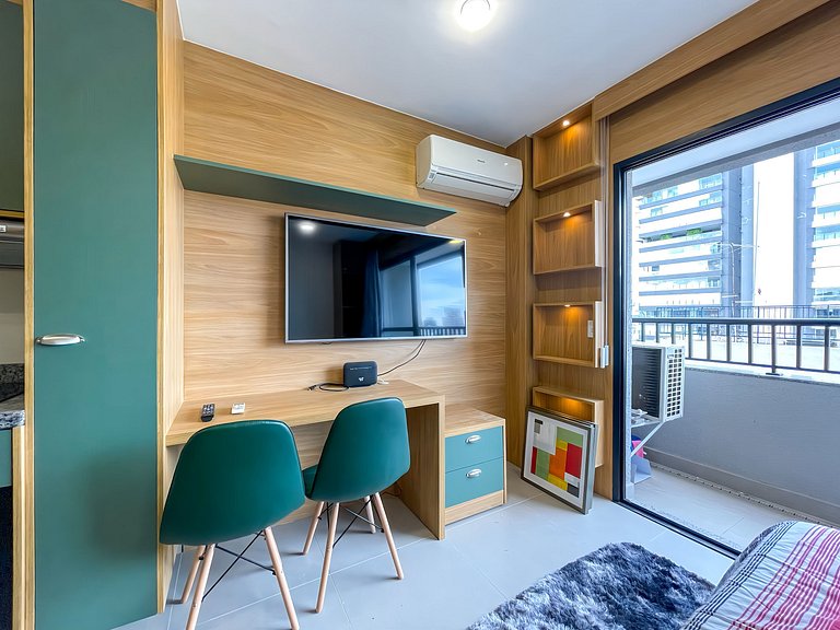 Stay in the heart of Pinheiros – Experience the essence of S