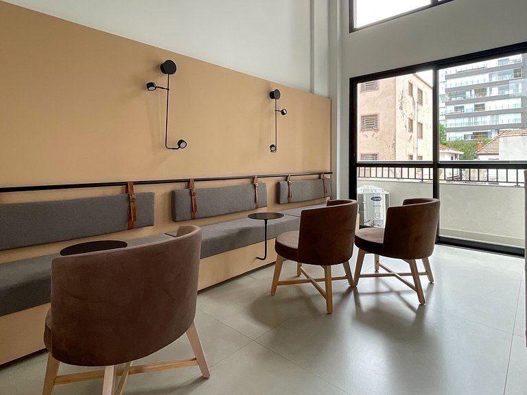 Stay in the heart of Pinheiros – Experience the essence of S