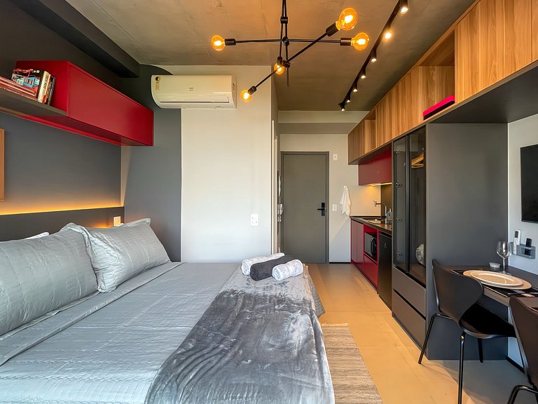 Piscina y terraza en Paraíso, estacionamiento disponible por