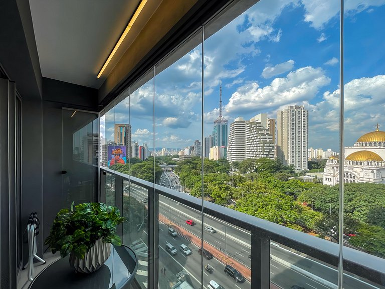 Piscina e rooftop na Avenida Paulista, com estacionamento di