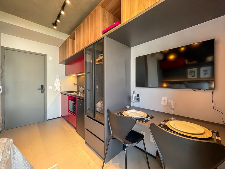 Piscina y terraza en Paraíso, estacionamiento disponible por