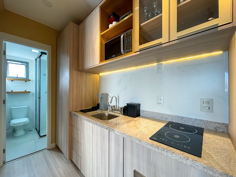 Garagem e piscina localizadas nos Jardins Paulistas