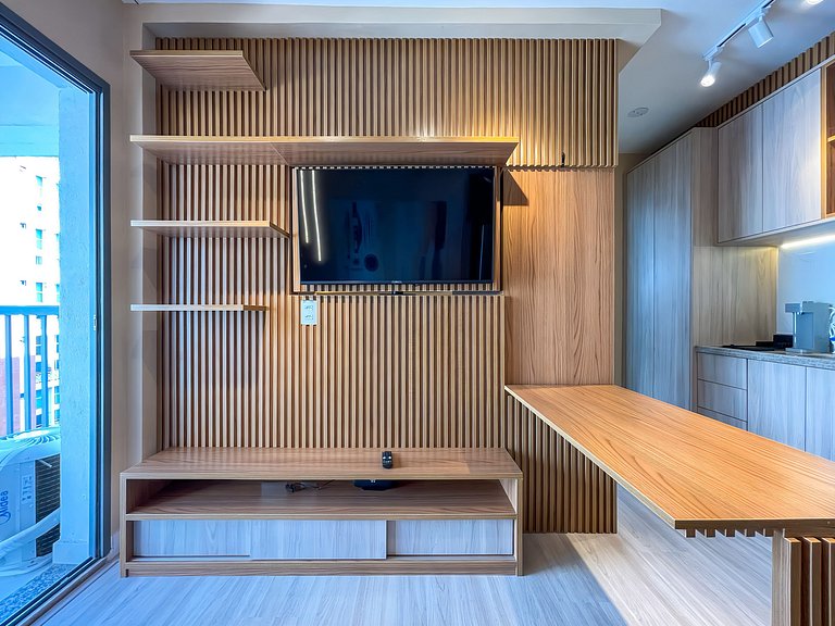 Garagem e piscina localizadas nos Jardins Paulistas