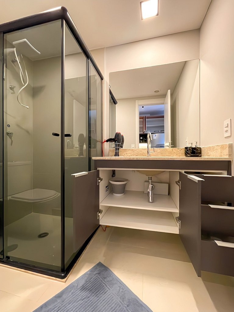 Comfort and convenience near Allianz Park