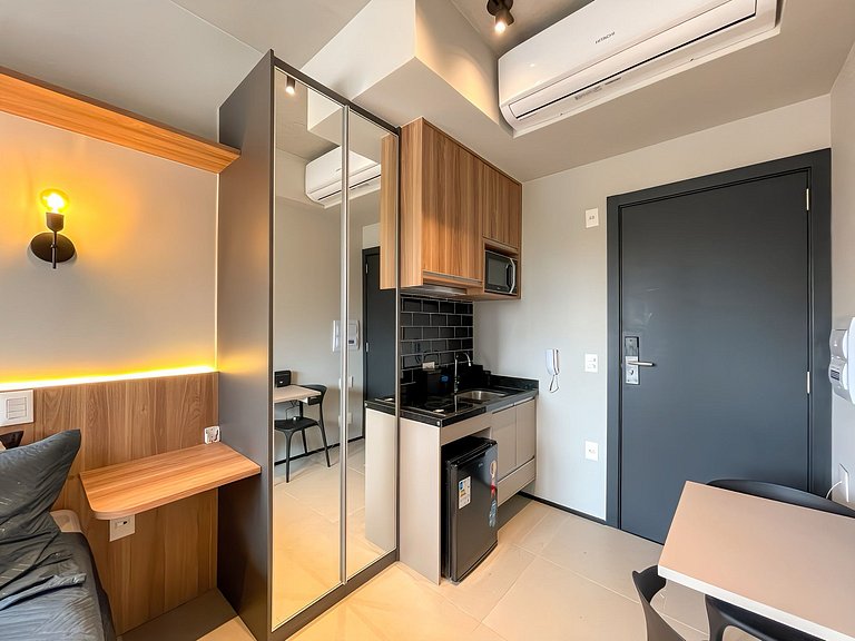 Modern studio apartment near São Paulo Hospital