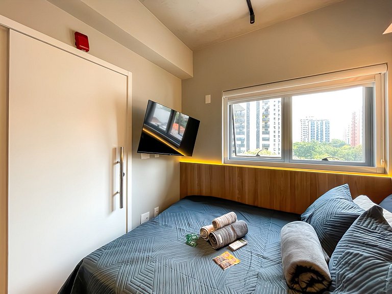 Modern studio apartment near São Paulo Hospital