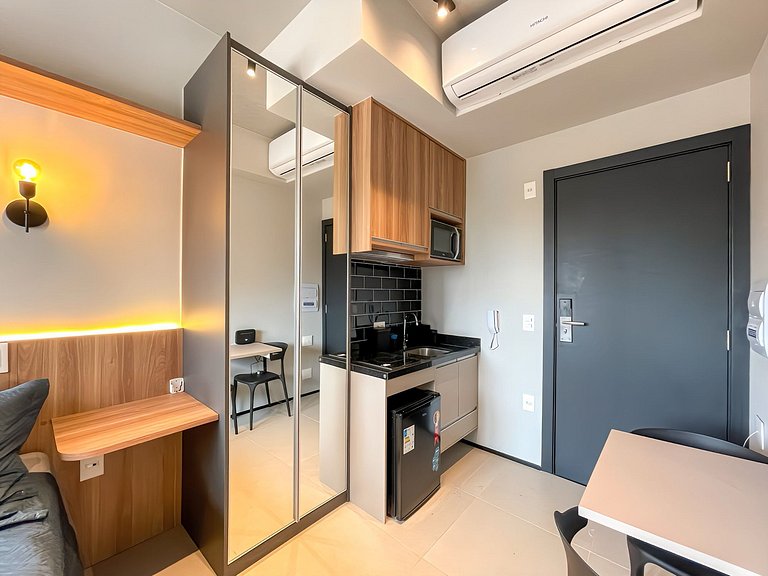 Modern studio apartment near São Paulo Hospital