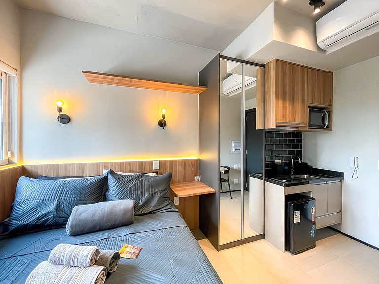 Modern studio apartment near São Paulo Hospital