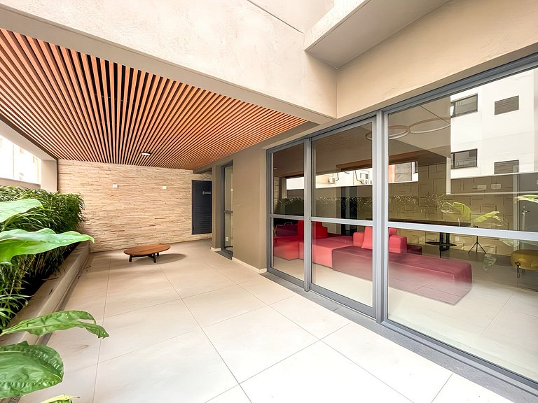 Studios Pamplona condominium with pool next to Trianon-Masp