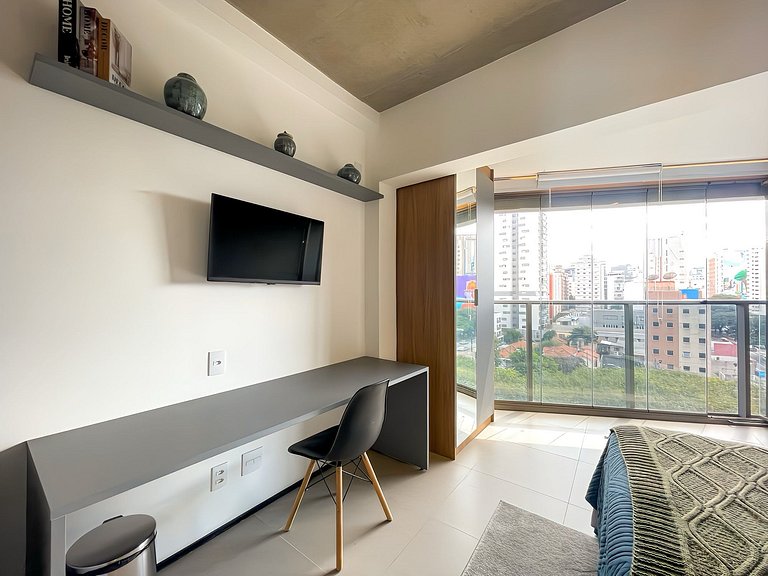 Swimming pool and rooftop next to Av Paulista