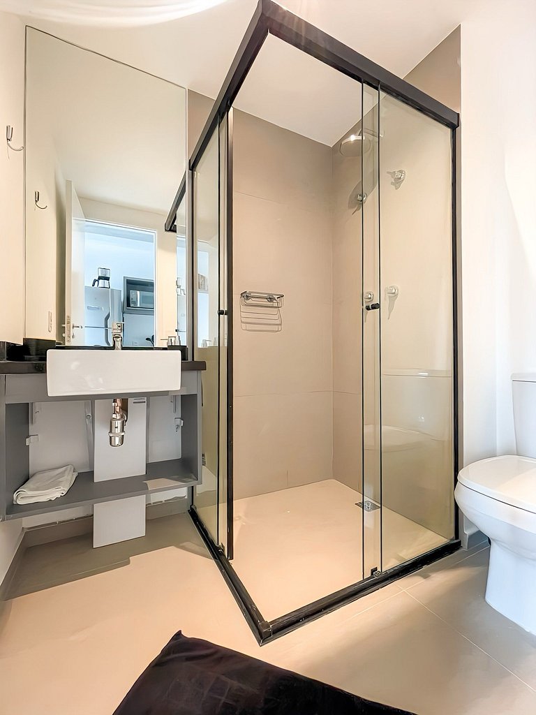 Piscina e rooftop próximos à Avenida Paulista