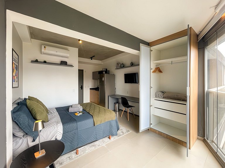 Piscina y terraza en Paraiso, con estacionamiento disponible