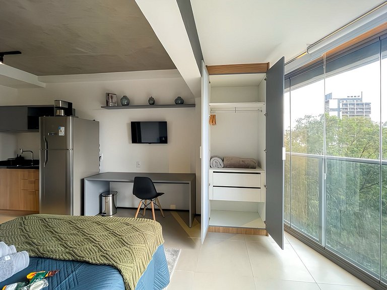 Piscina y terraza en Paraiso, con estacionamiento disponible