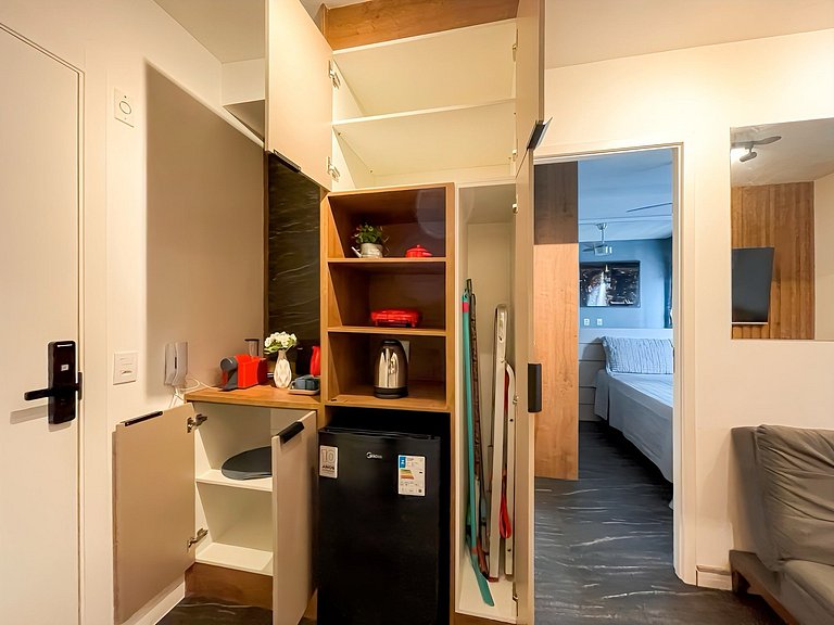 Incluye balcón y acceso a una azotea con piscina