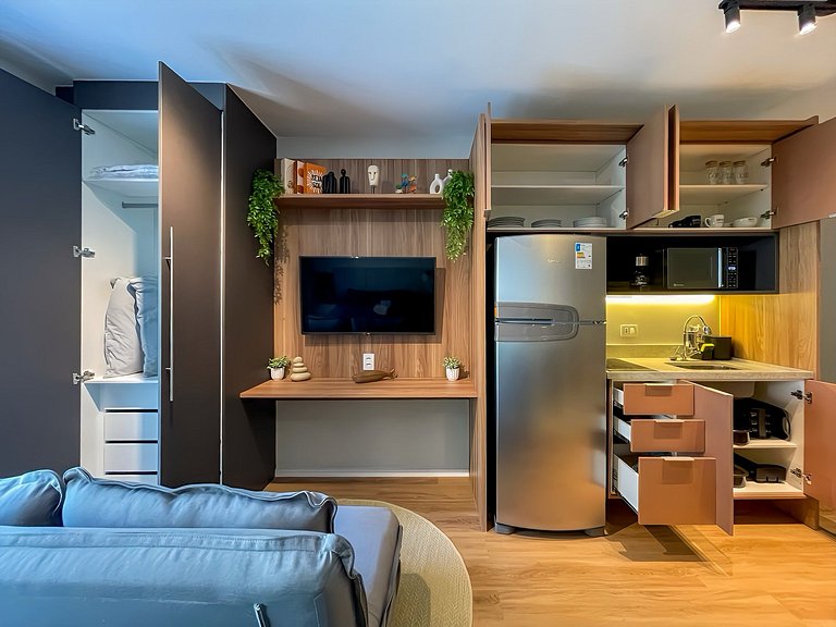 Comfort and convenience near Allianz Park