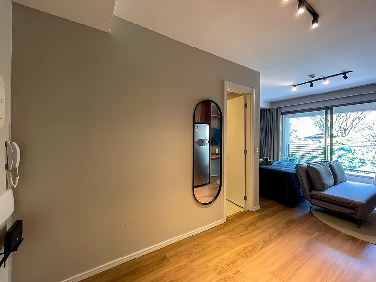 Comfort and convenience near Allianz Park