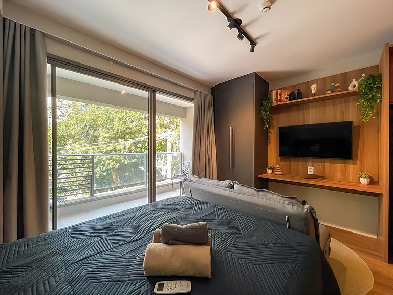Comfort and Practicality next to Allianz Park