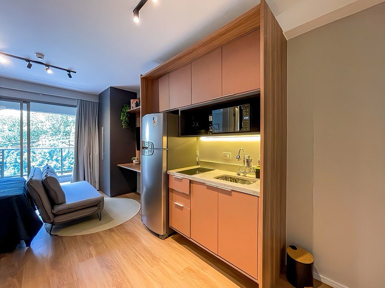 Comfort and convenience near Allianz Park