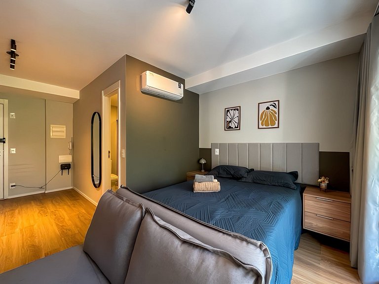 Comfort and Practicality next to Allianz Park