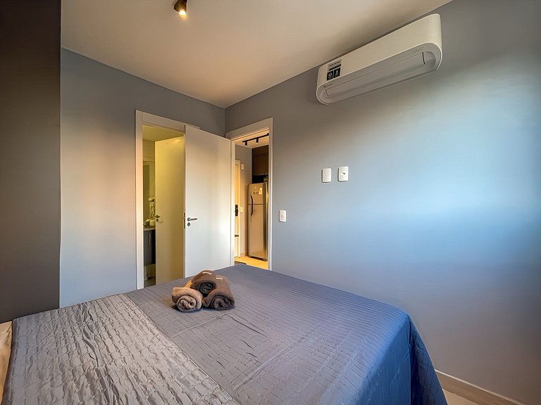 With a swimming pool, located near Moema subway station